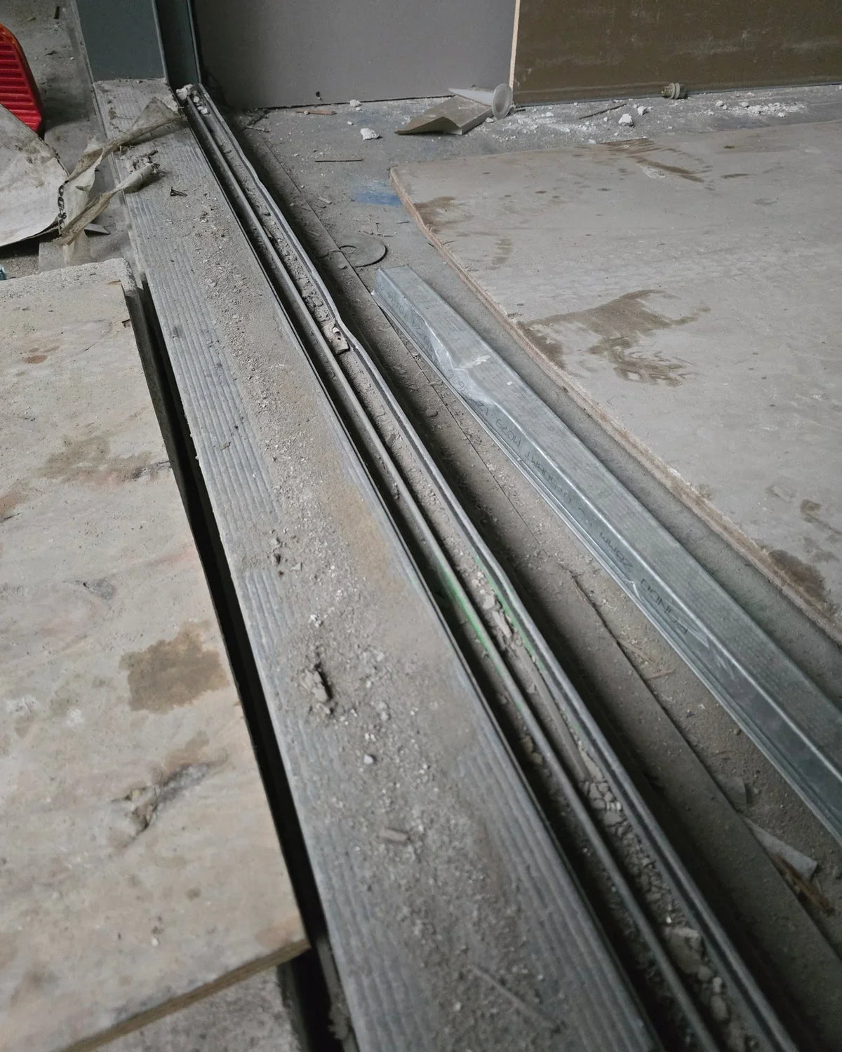 Exposed and damaged sliding door track