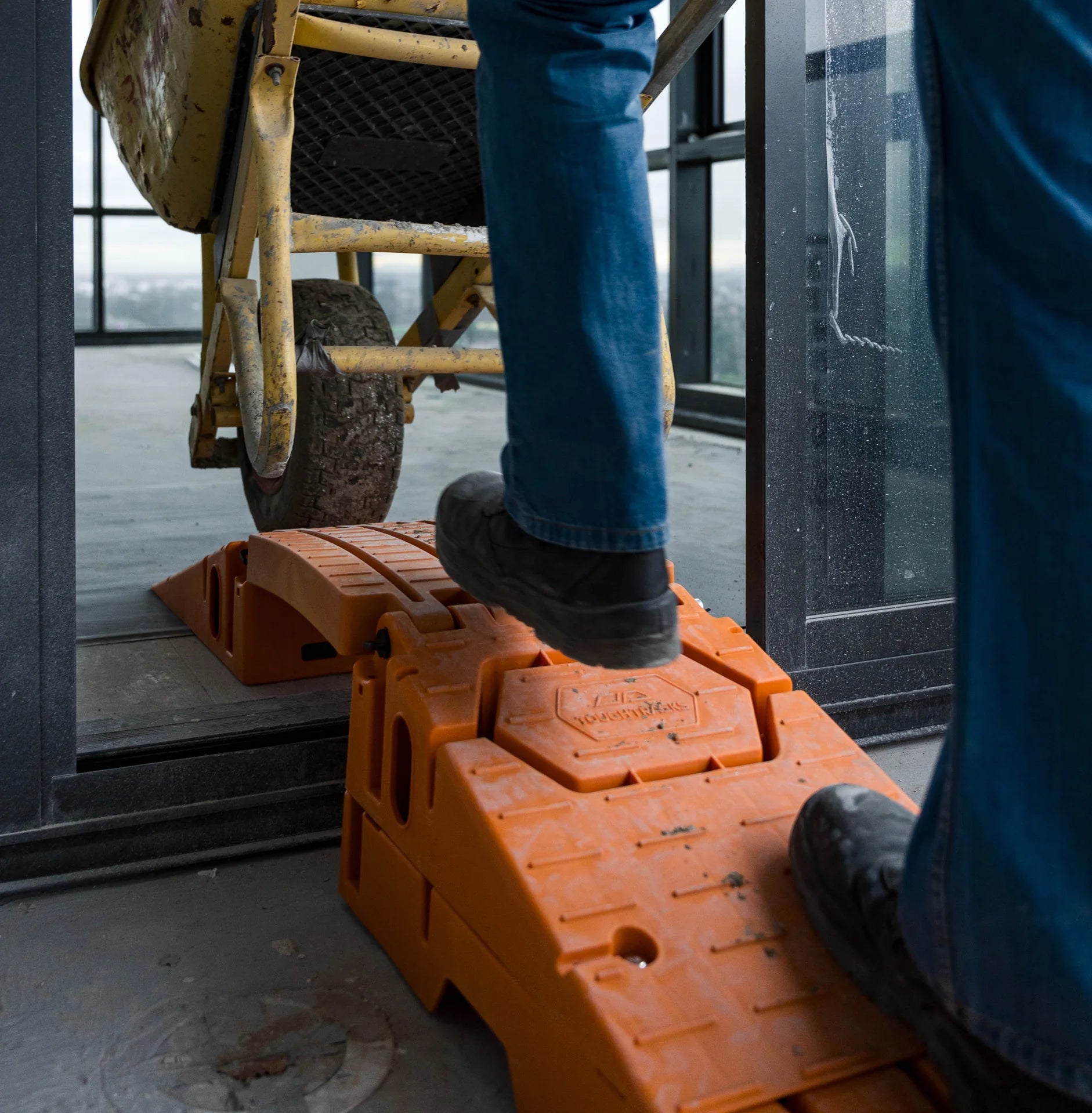 PROTECT THE TRACKS. KEEP THE SITE MOVING.